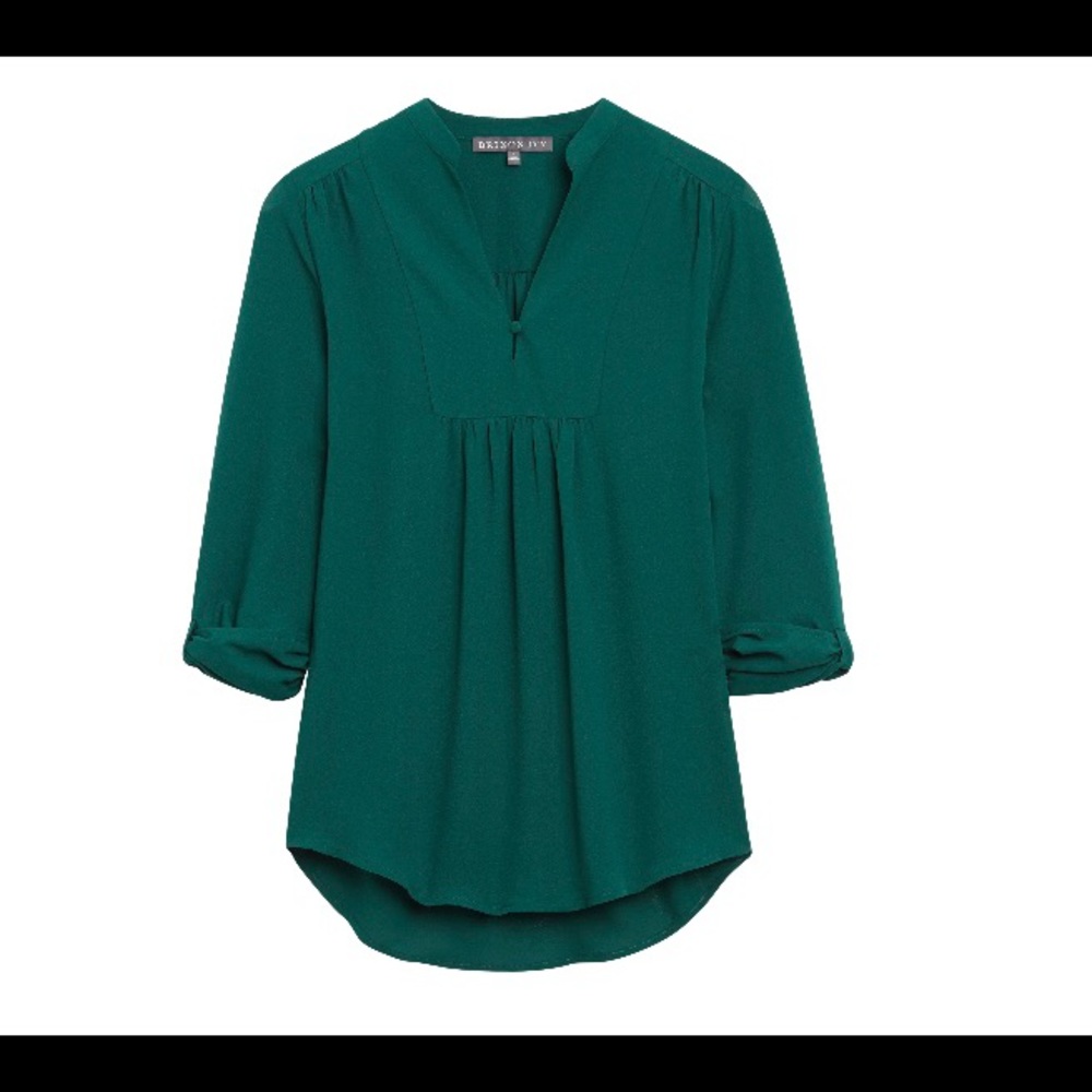 Sylvester split neck blouse size S